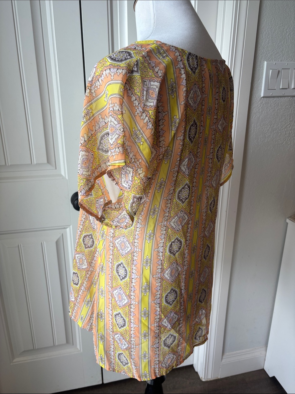 SHOW ME YOUR MUMU Boho Paisley Top in Peach, Yellow - Picture 2 of 7